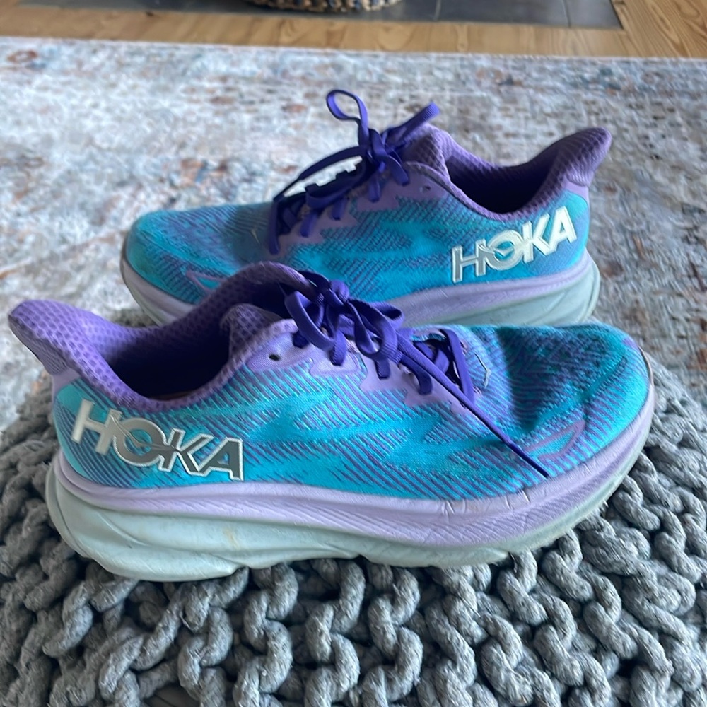 Women’s Running Shoes